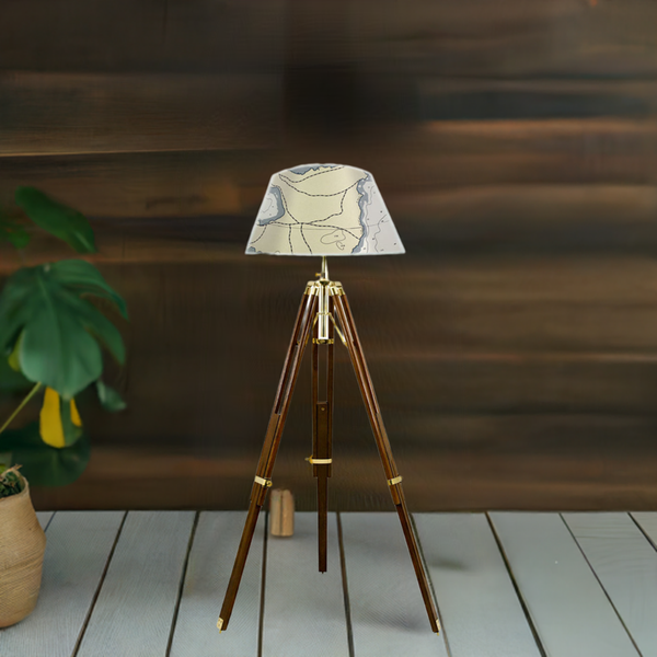 Stativlampe,  Stehlampe mit Stativfuß- Höhe bis 186 cm- Schirm Seekarte