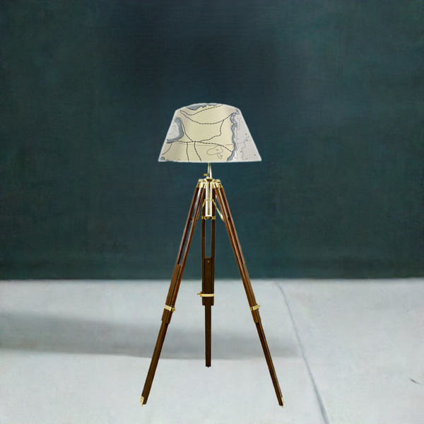 Stativlampe,  Stehlampe mit Stativfuß- Höhe bis 186 cm- Schirm Seekarte