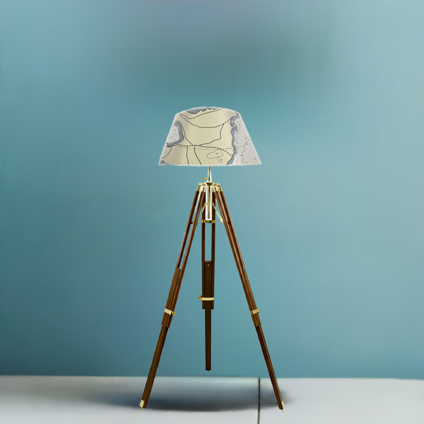 Stativlampe,  Stehlampe mit Stativfuß- Höhe bis 186 cm- Schirm Seekarte