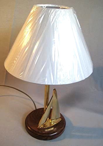 Maritime- Schiffslampe- Tischleuchte - Segler, Schiff- H 60 cm- elektrisch - Holz/Messing/Stoffschirm