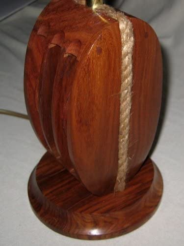 Maritime- Schiffslampe- Tischleuchte - H 52 cm- elektrisch - Holz/Messing/Tau