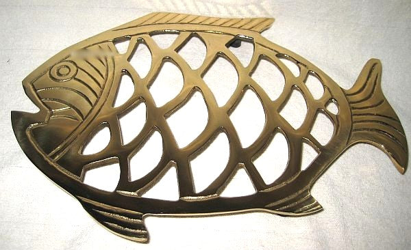 Massiver Untersetzer Fisch aus Messing- 23 cm