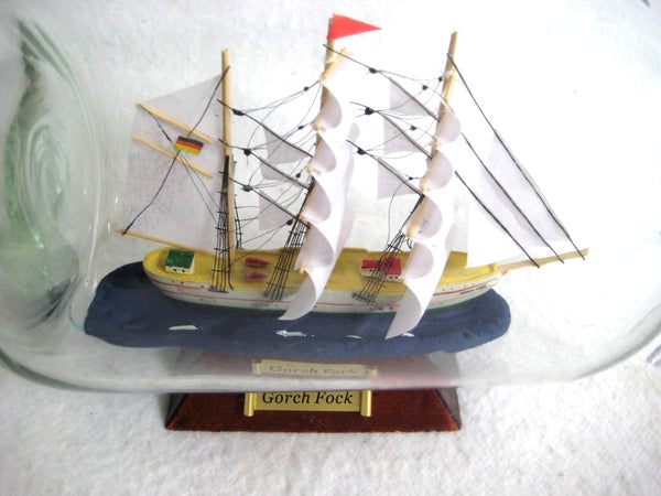 Großes Flaschenschiff- Buddelschiff- Schiff in Flasche- Gorch Fock