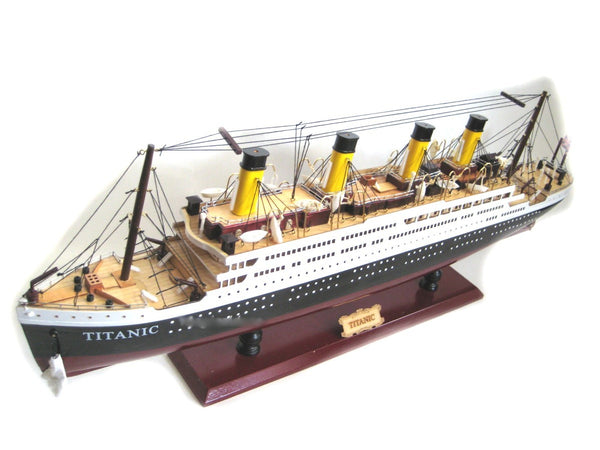 Großes Modell- Titanic- Schiffsmodell aus Holz- Gewicht 6000 g