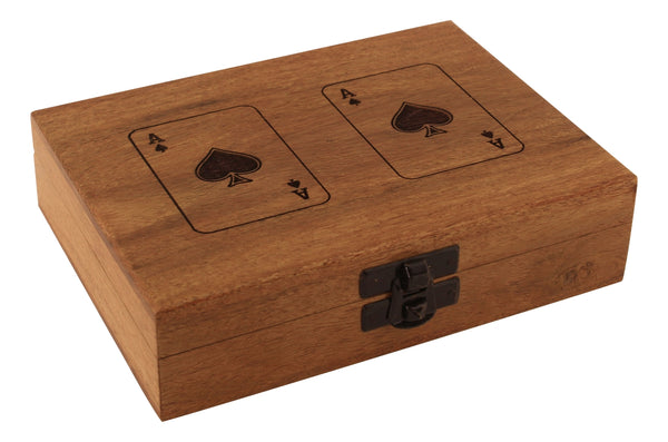 Doppeltes Kartenspiel in Holzbox mit Klappdeckel und Lasergravur - Spielkartenbox