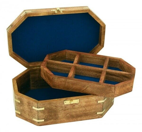 Utensilien -Box aus Holz mit Messing- Deckel Windrose