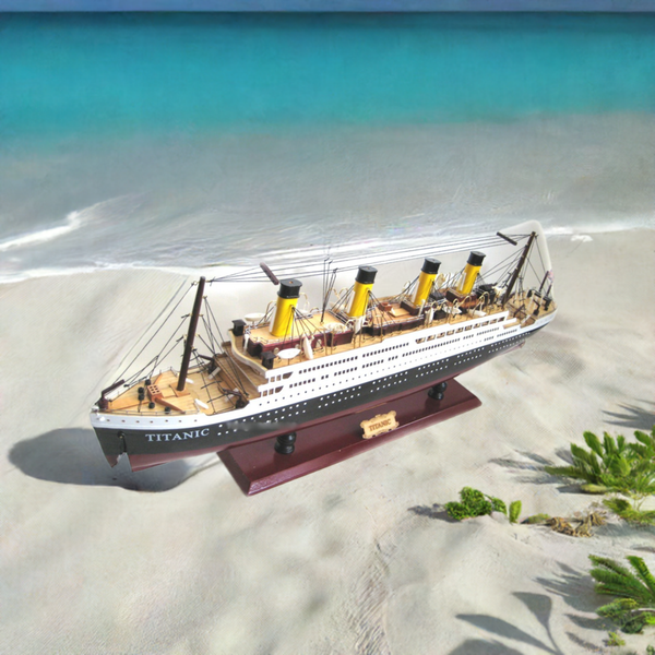 Großes Modell- Titanic- Schiffsmodell aus Holz- Gewicht 6000 g
