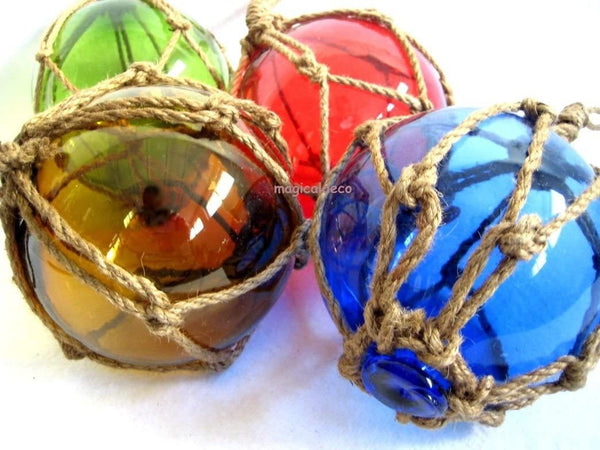 4 Fischerkugeln im Netz- grün, blau, rot und ambere(braun) 7,5 cm