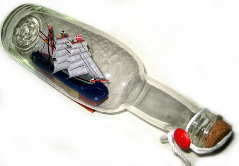 Gorch Fock- Flaschenschiff- Buddelschiff- Schiff in Flasche 29 cm