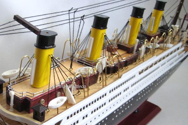 Großes Modell- Titanic- Schiffsmodell aus Holz- Gewicht 6000 g