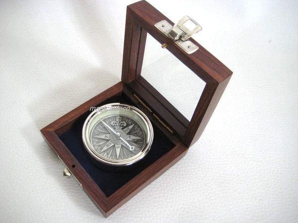 Tischkompass, Kompass, Navigation in Holzbox mit Glasdeckel