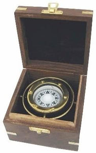 Kardanischer Kompass in dekorativer Holzschatulle